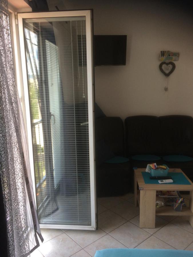 Botic Apartments Šilo Εξωτερικό φωτογραφία